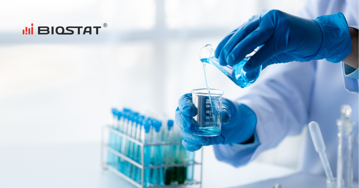 Czym różni się badanie komercyjne od niekomercyjnego pod względem operacyjnym?